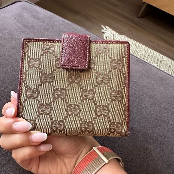 Authentic Gucci monogram wallet - Picture 2 of 8